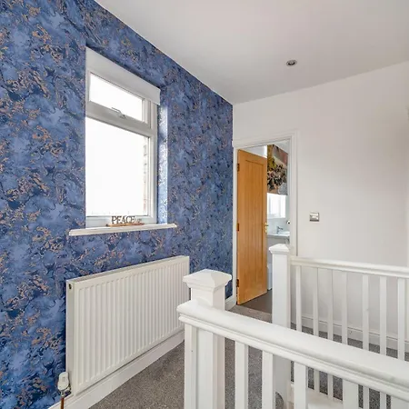 *rb98bl* For Your Relaxed & Cosy + Free Parking + Free Fast Wifi * Homestay szállás Leeds