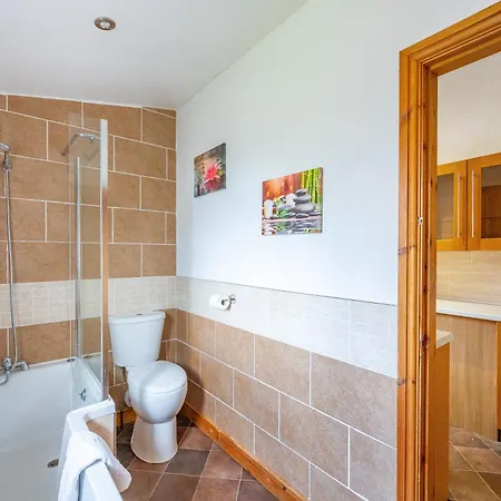 *rb98bl* For Your Relaxed & Cosy + Free Parking + Free Fast Wifi * Homestay szállás