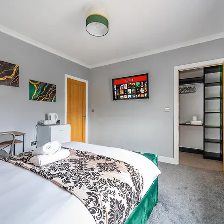 *rb98bl* For Your Relaxed & Cosy + Free Parking + Free Fast Wifi * Homestay szállás *